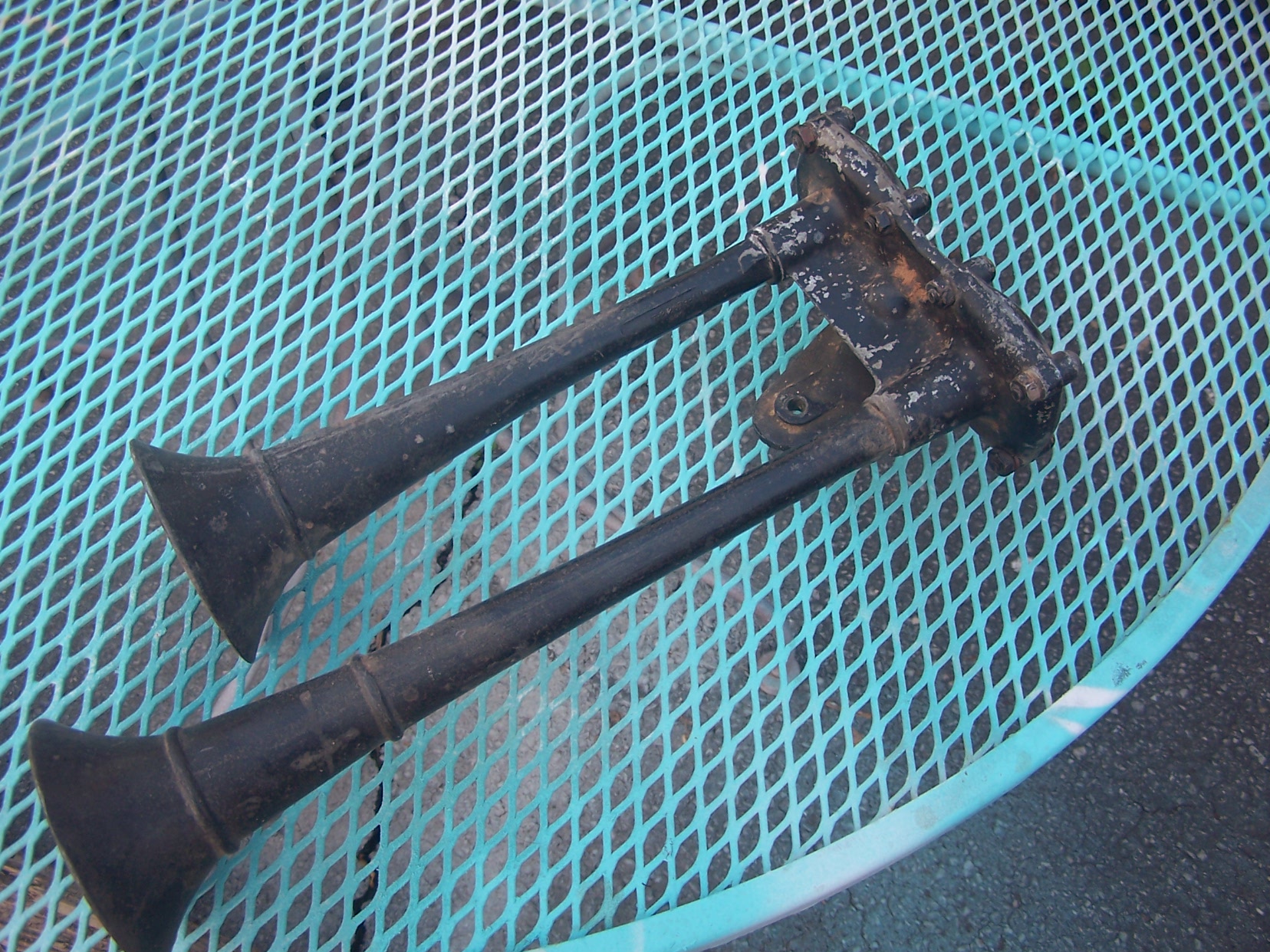 Truck/Train air horn? Antiques Board