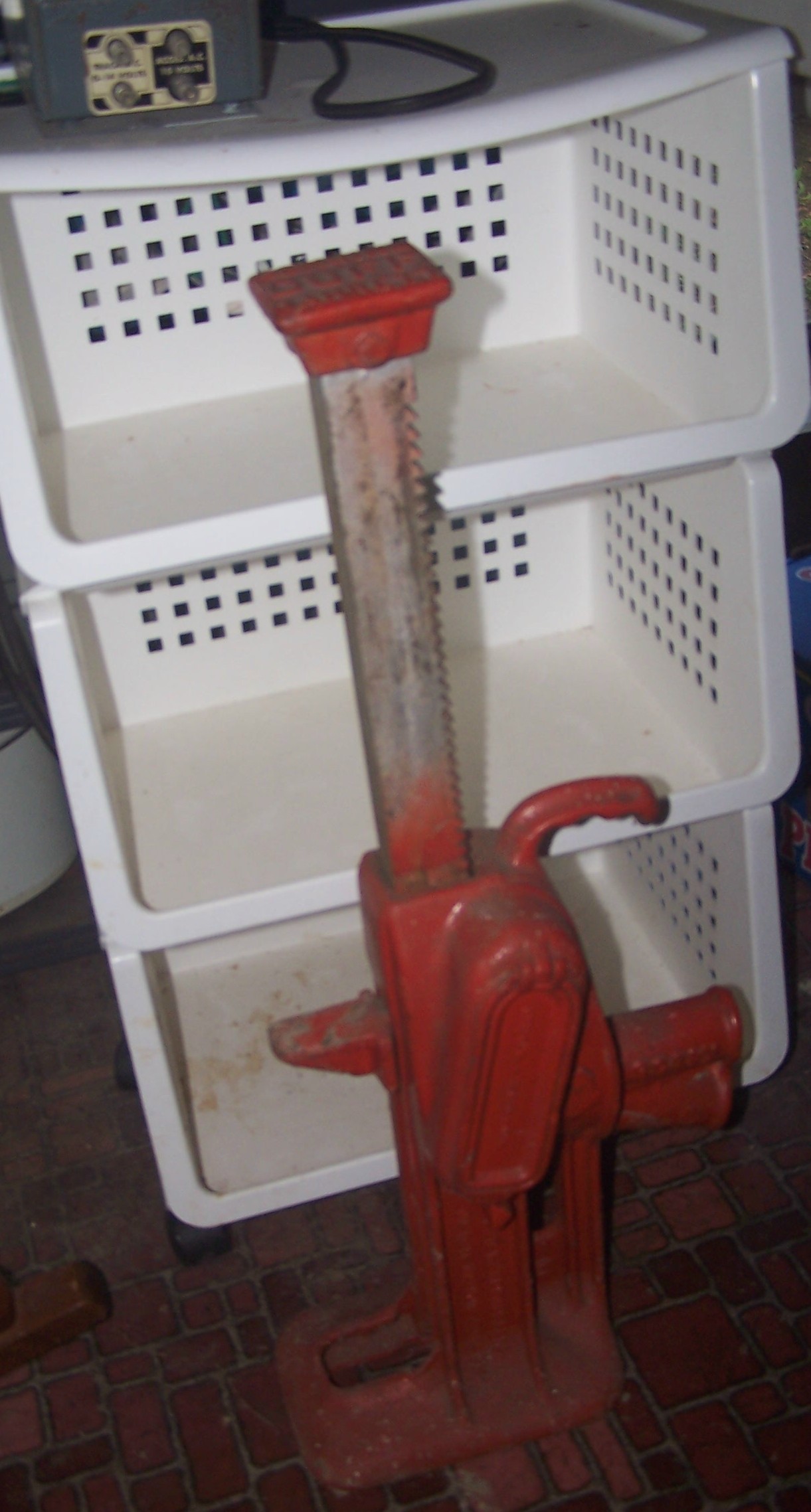 000_9888.jpg