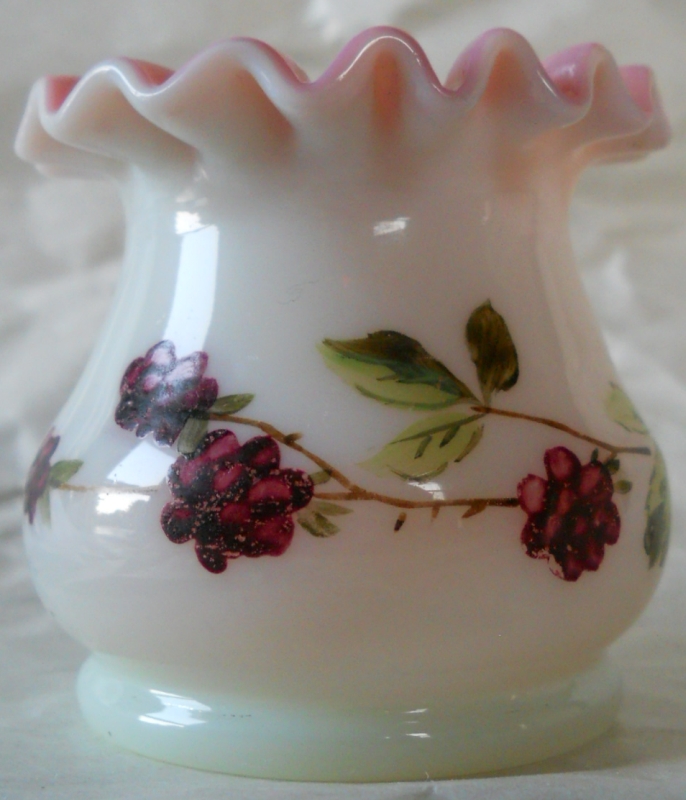 001-PINK-CASED-GLASS-RUFFLED-RIM-MINI-VASE-686W-800H.jpg