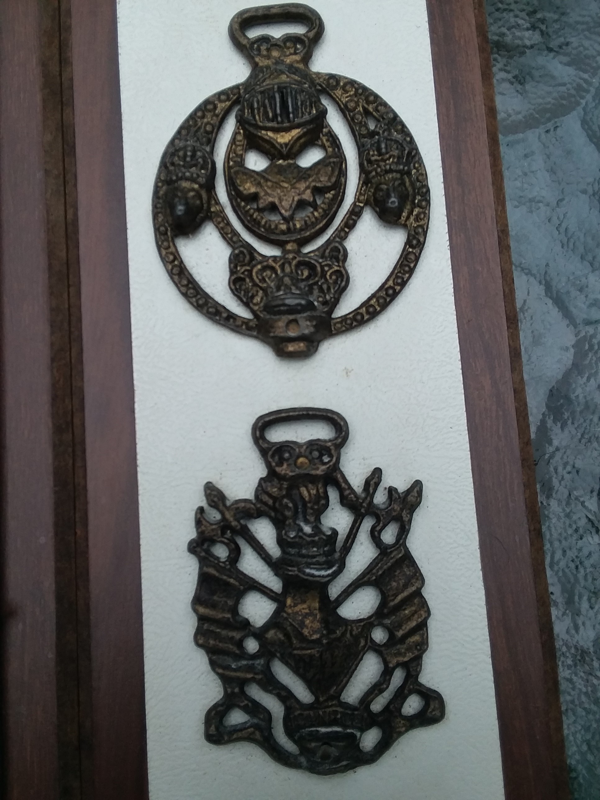 English horse brass medallions Antiques Board