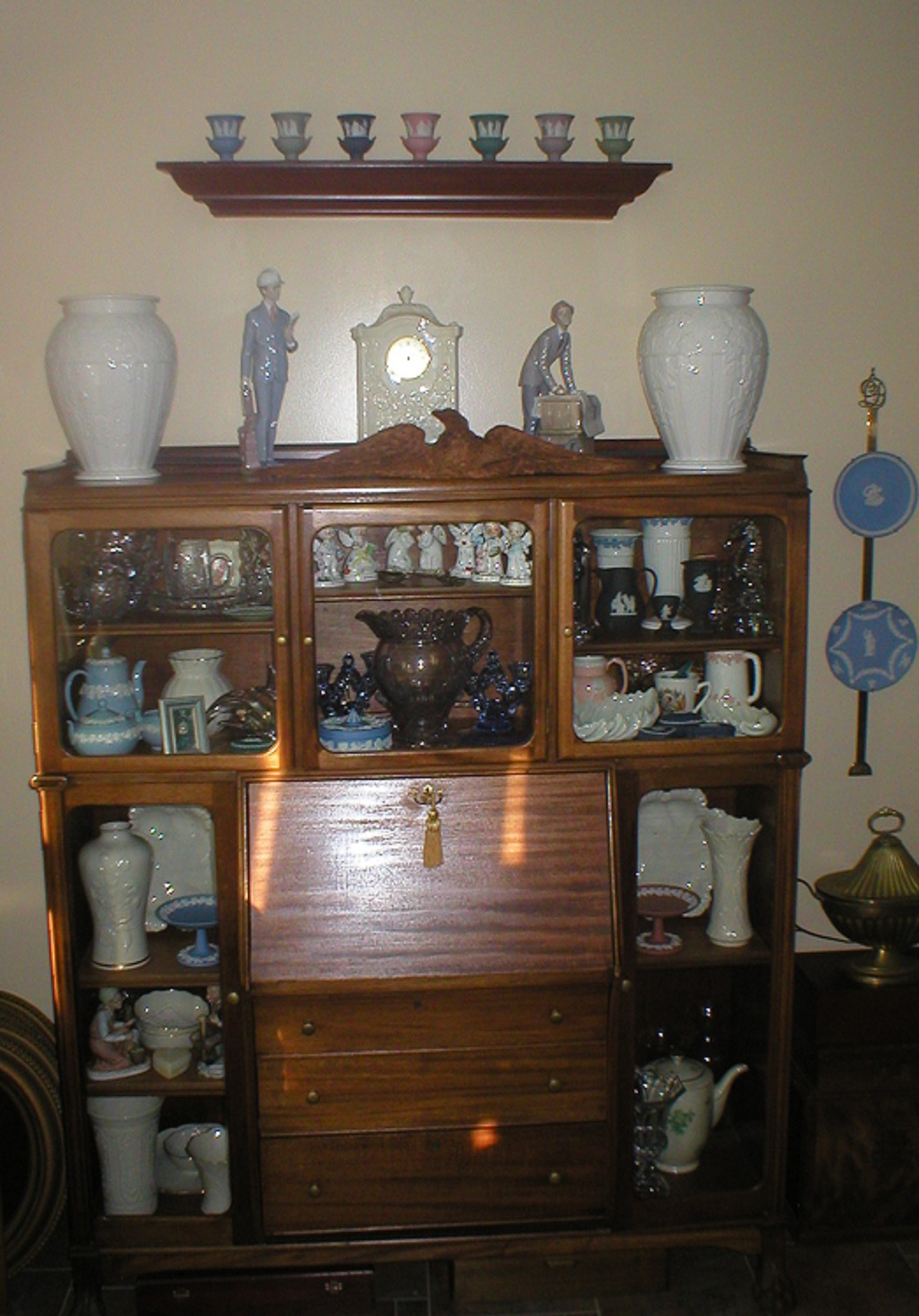 Too many knickknacks? Antiques Board