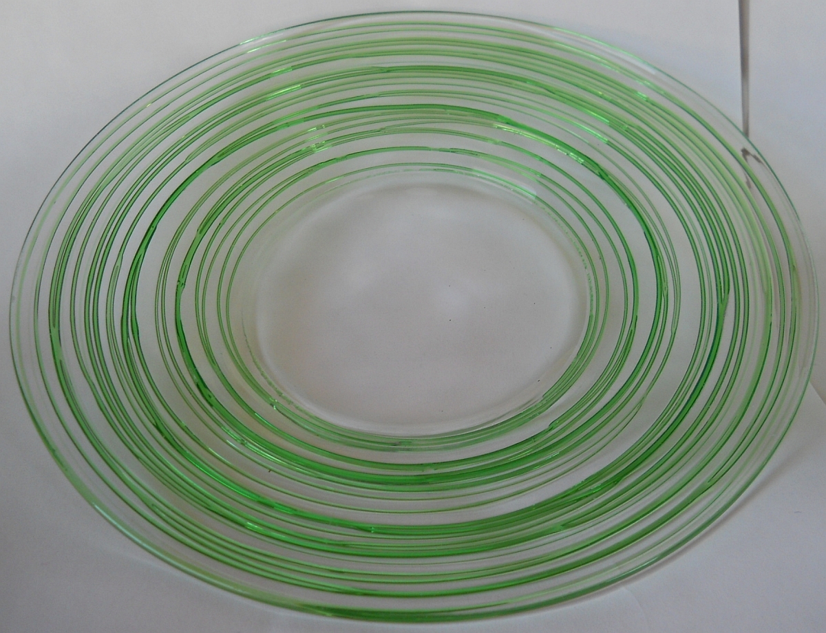 010-STEUBEN-GLASS-PLATES-THREADED-GREEN-1200W.jpg