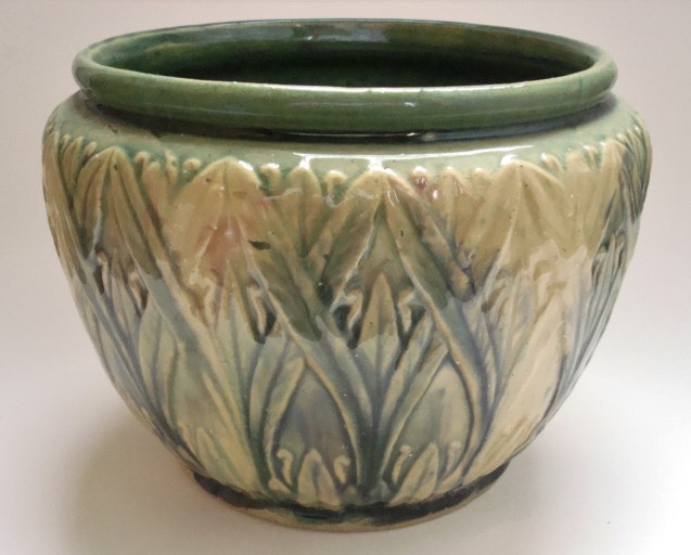 pottery jardiniere | Antiques Board