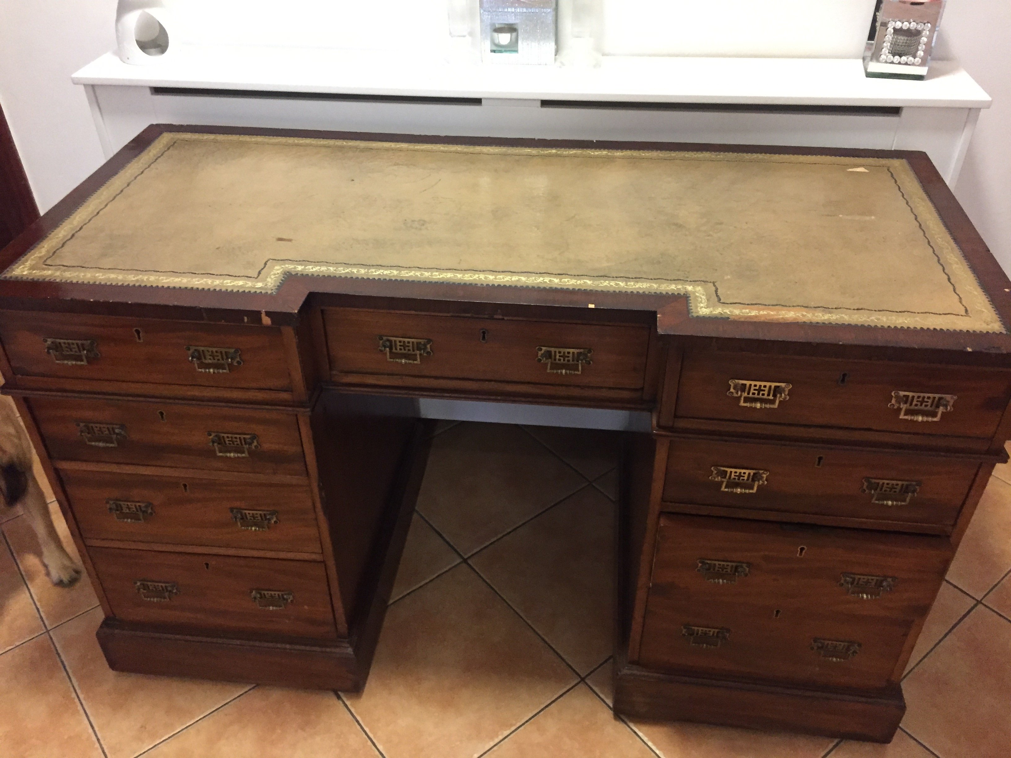 Partner desk Antiques Board