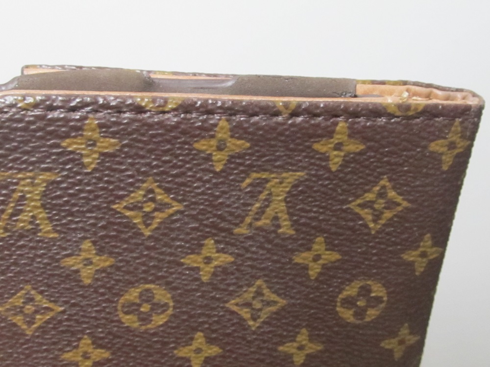 Louis Vuitton Bronze Vernis Cell Phone Case at 1stDibs