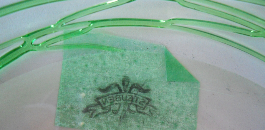 045-STEUBEN-GLASS-PLATES-THREADED-GREEN-900W.jpg