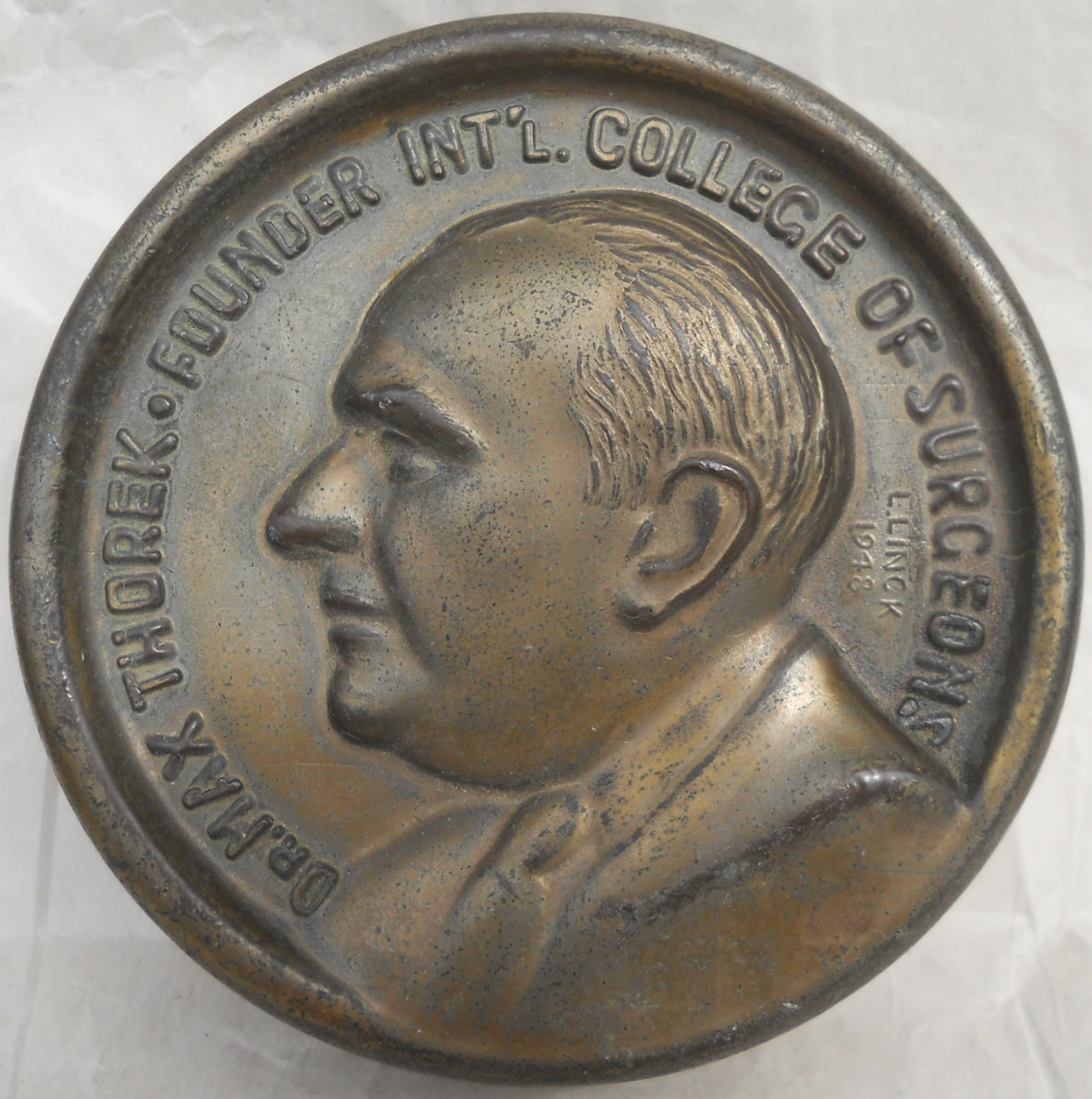 049-DR-MAX-THOREK-PAPERWEIGHT-PROFILE-PORTRAIT-BUST-by-LOUIS-LINCK-ORIG.jpg