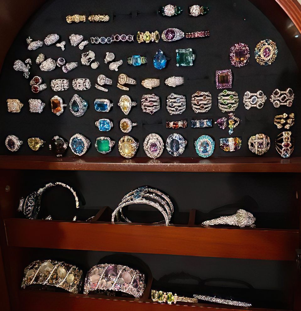 1-and some more jewelry-gigapixel-scale-2_00x.jpg