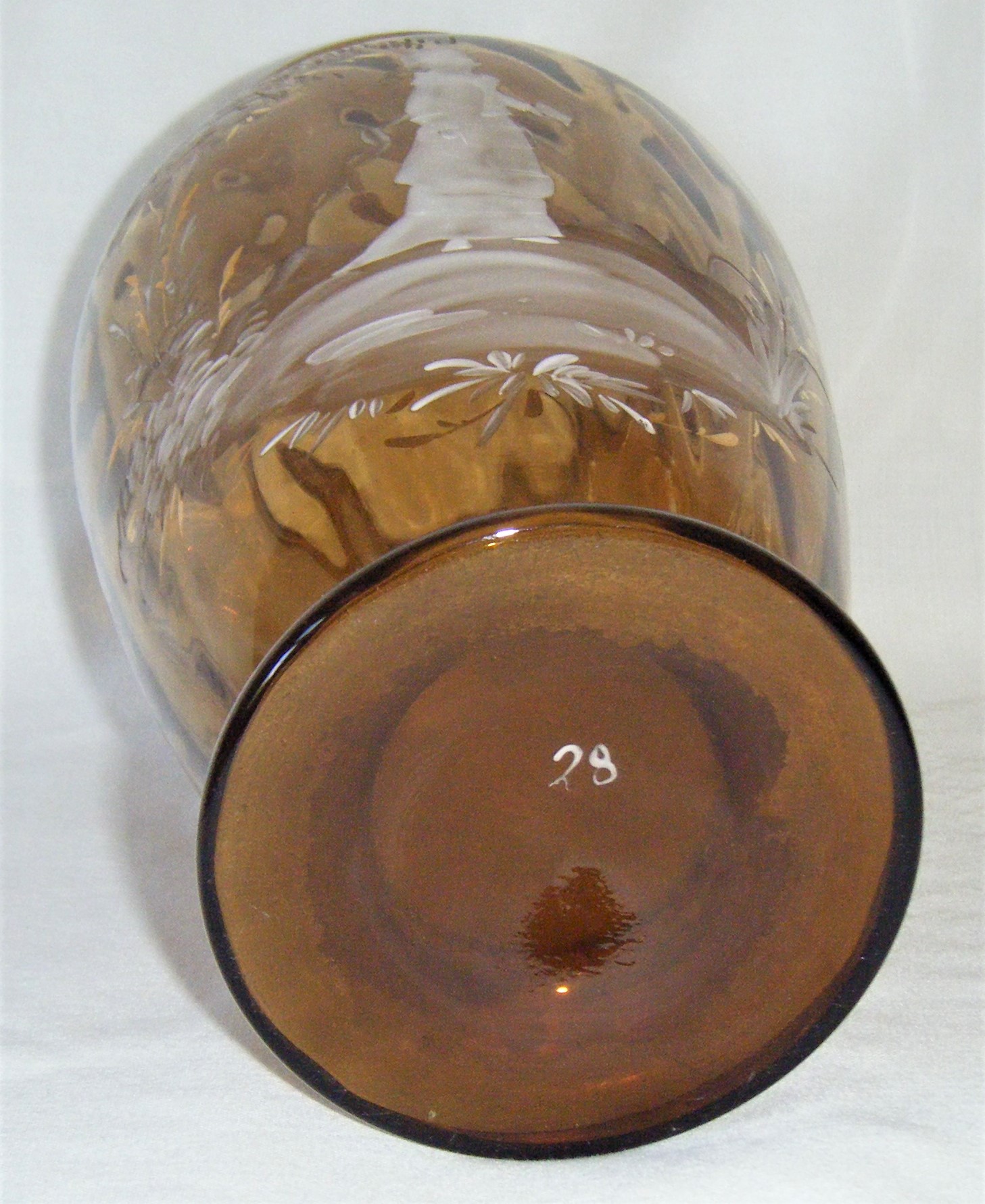 13b - Girl vase bottom detail.jpg