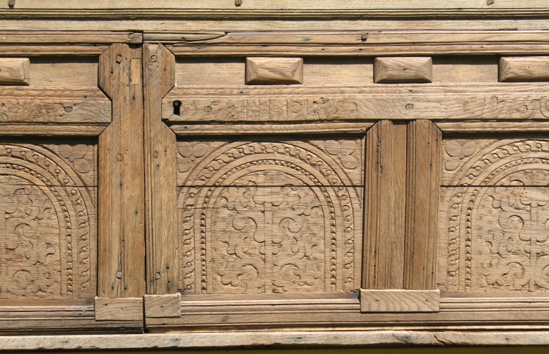 1750 Gesche Maria Ahlers Oak chest.panels.jpg