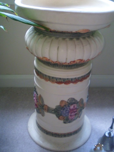 180922 POTTERY PEDESTAL 500.jpg