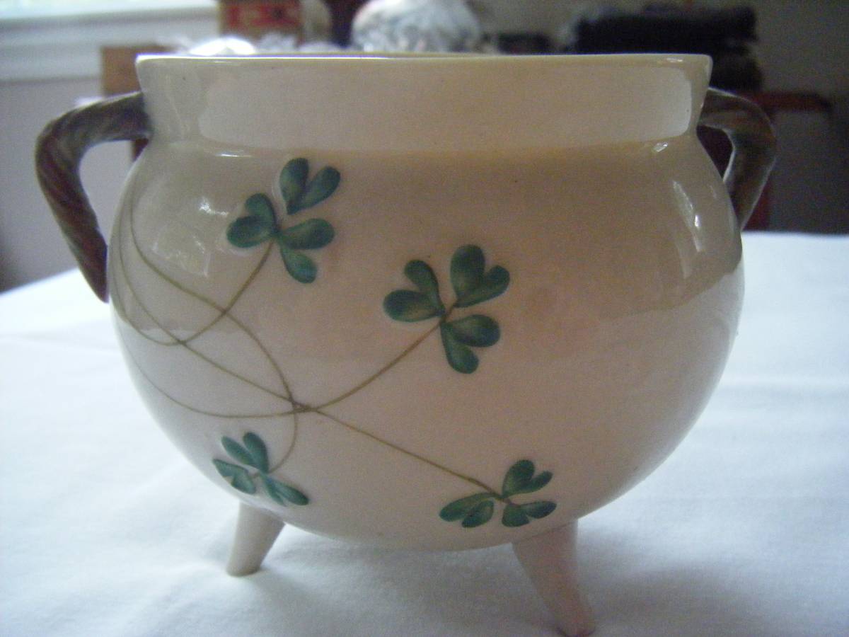 19 - Belleek  Bowl - Made in Ireland-scfopt.jpg
