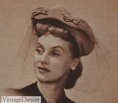 1940s-hats-beret-pompadour-veil-400x350.jpg