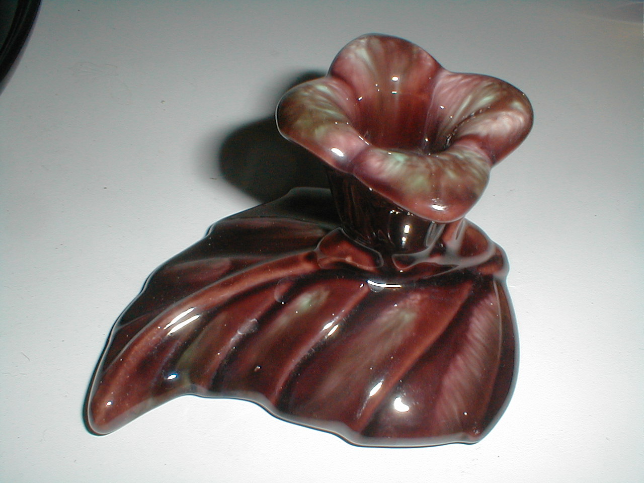 2 Royal Haeger Pottery Hickman #R438 Rose Bud Leaf Shape Candle Holders_jjj 133.JPG