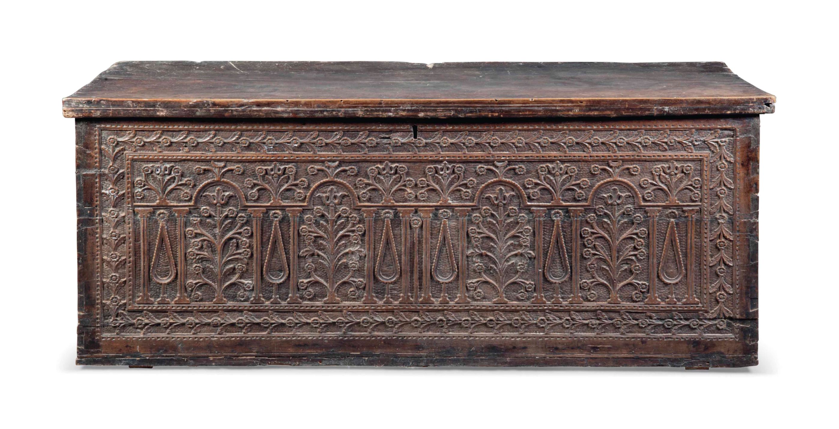 2016_CSK_12938_0111_000(a_spanish_chestnut_coffer_second_half_17th_century) (1).jpg