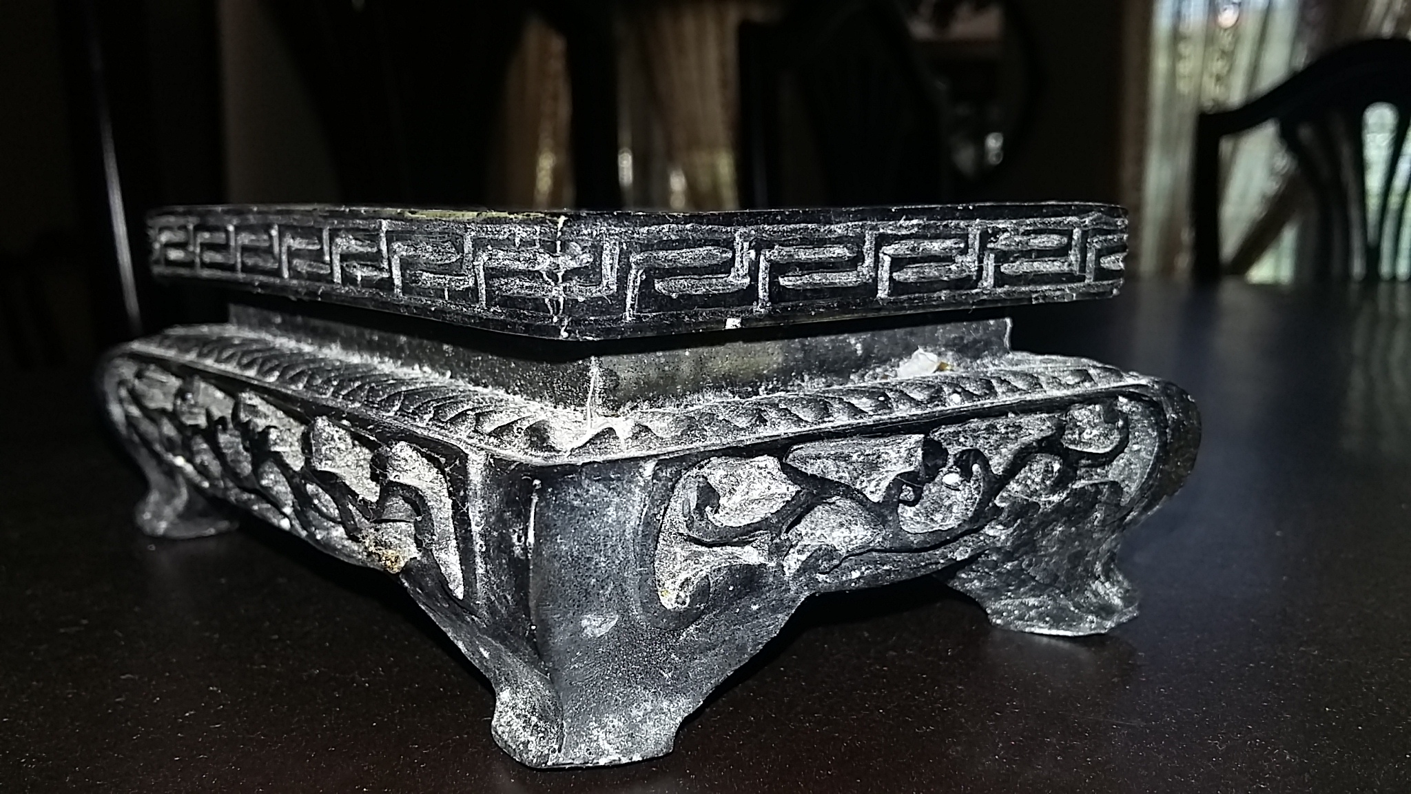 set of Chinese stuff. Any idea? Antiques Board