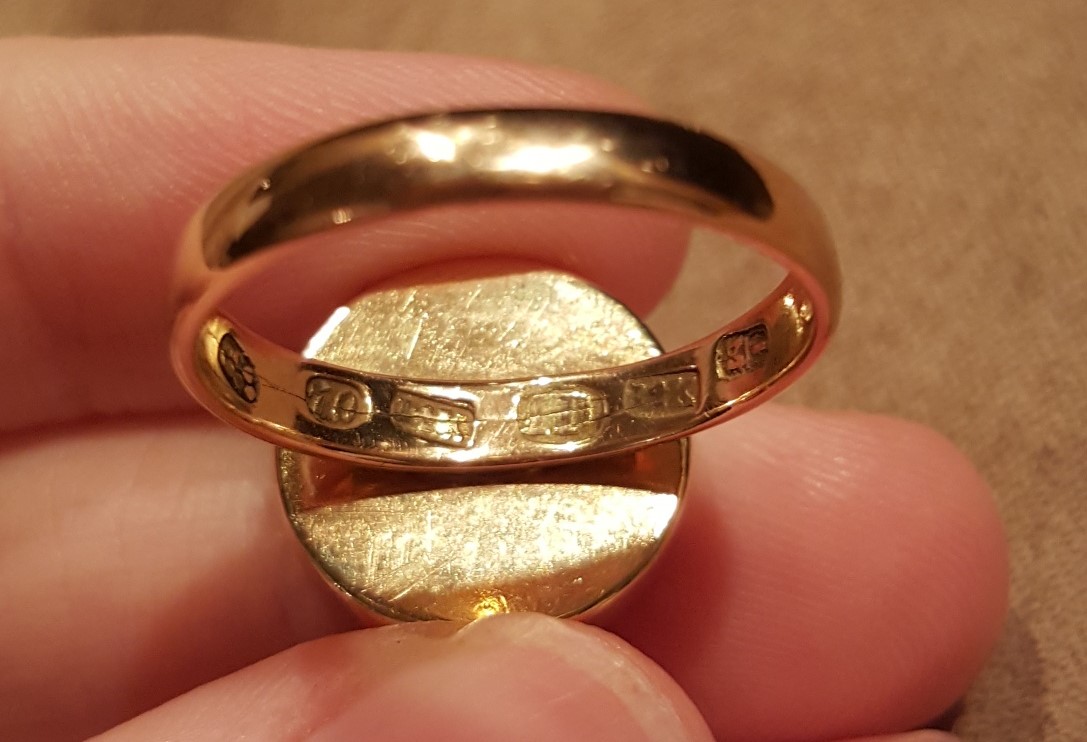 Identify these gold marks? Wedgwood 14k ring! Antiques Board
