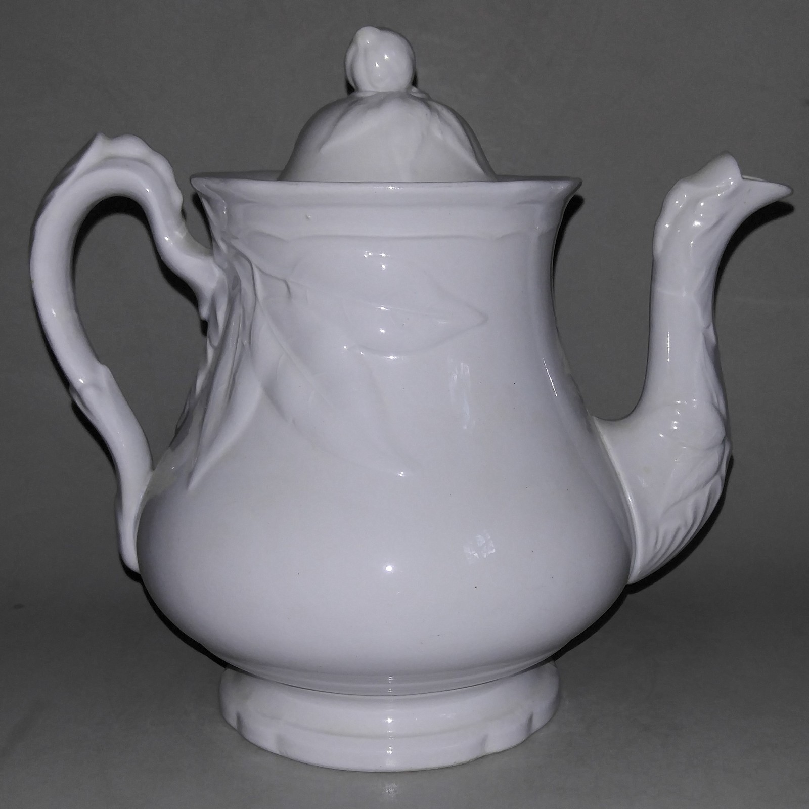 Wedgwood & Co teapot mark Antiques Board