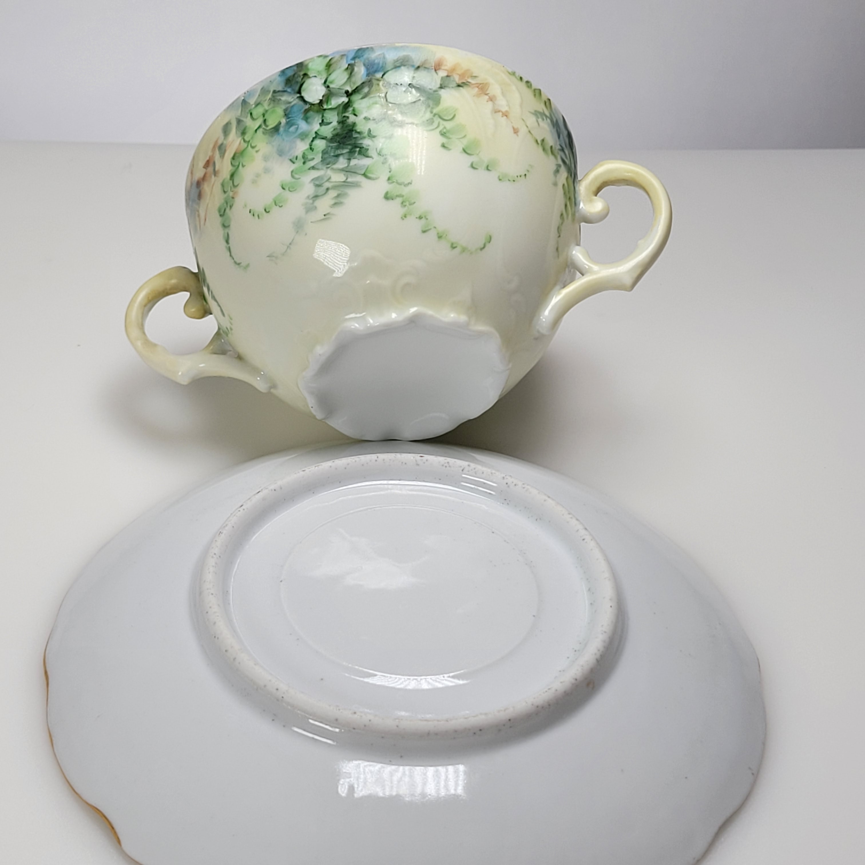 Unmarked limoges help Antiques Board