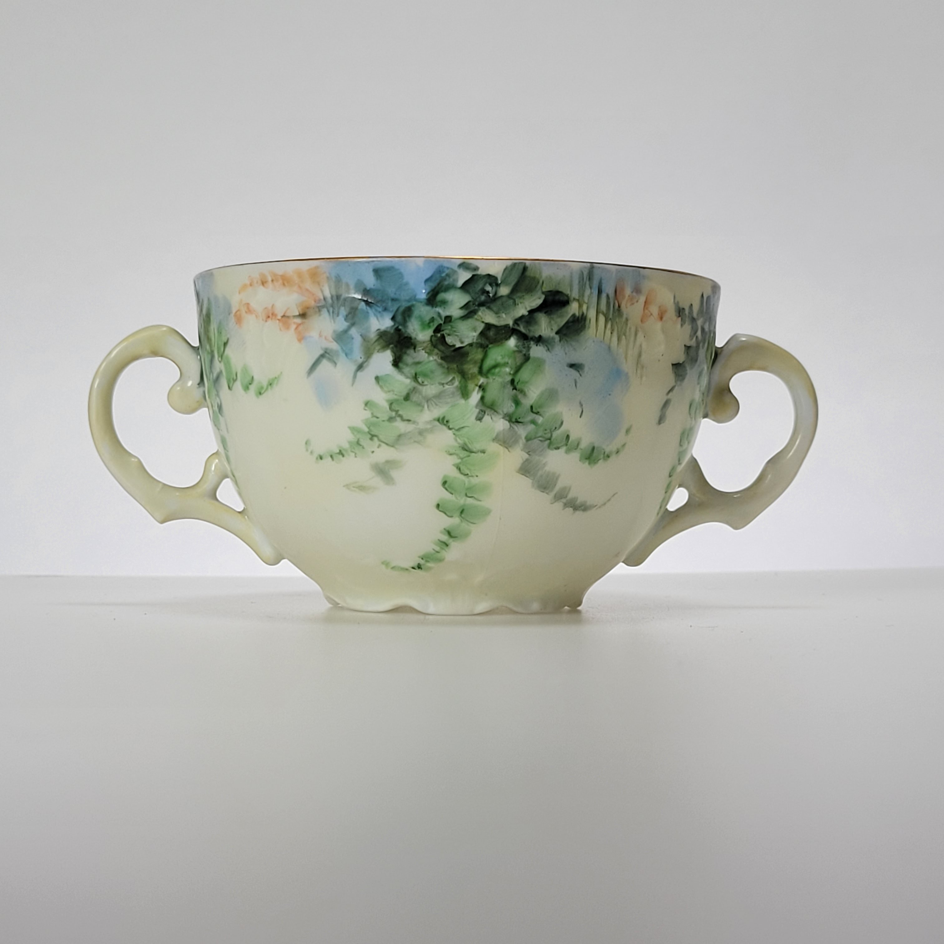 Unmarked limoges help Antiques Board