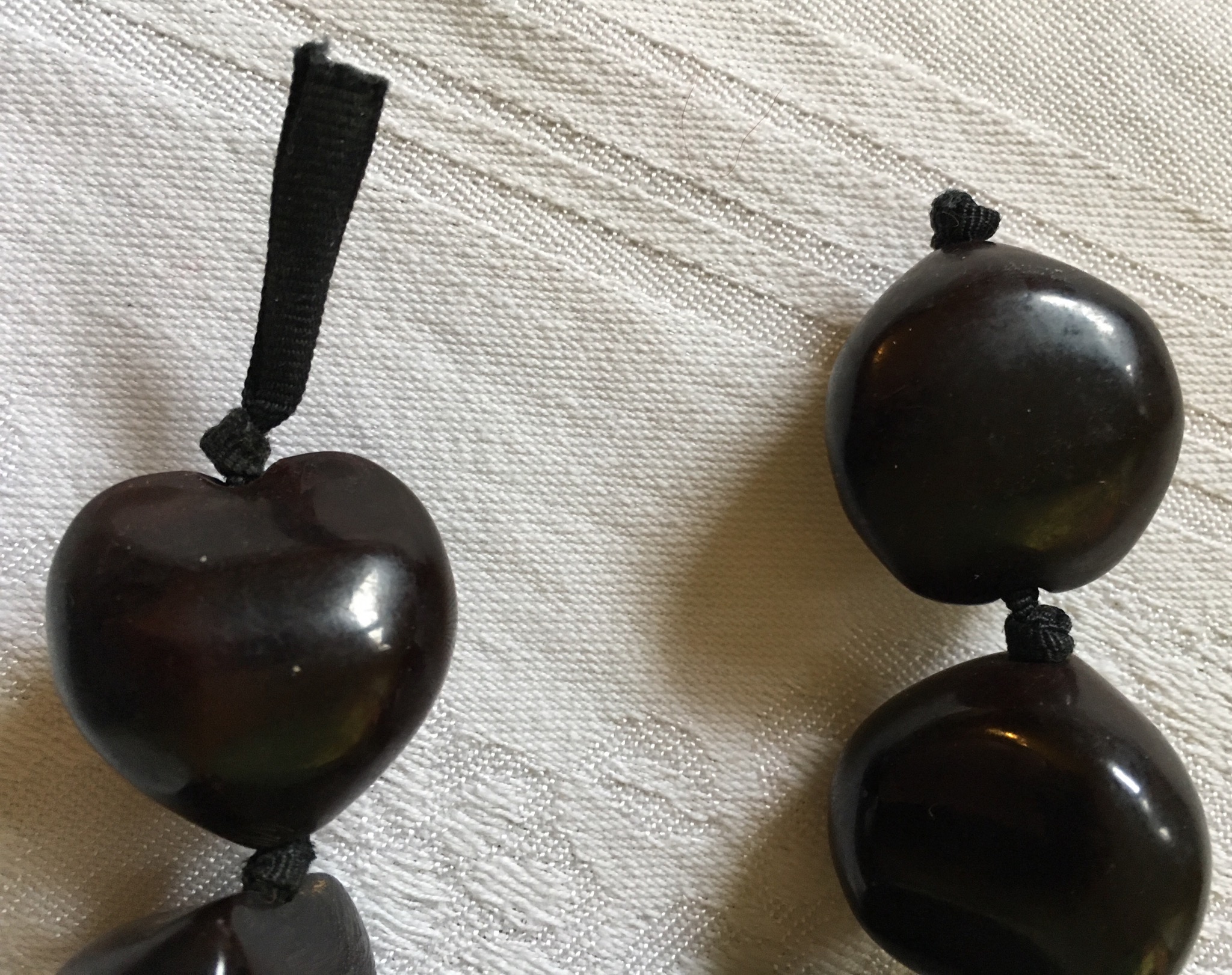 Nut? Beads | Antiques Board