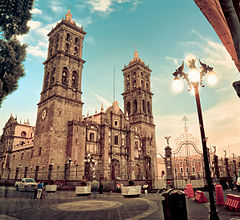 240px-Catedral_y_Tarde.jpg