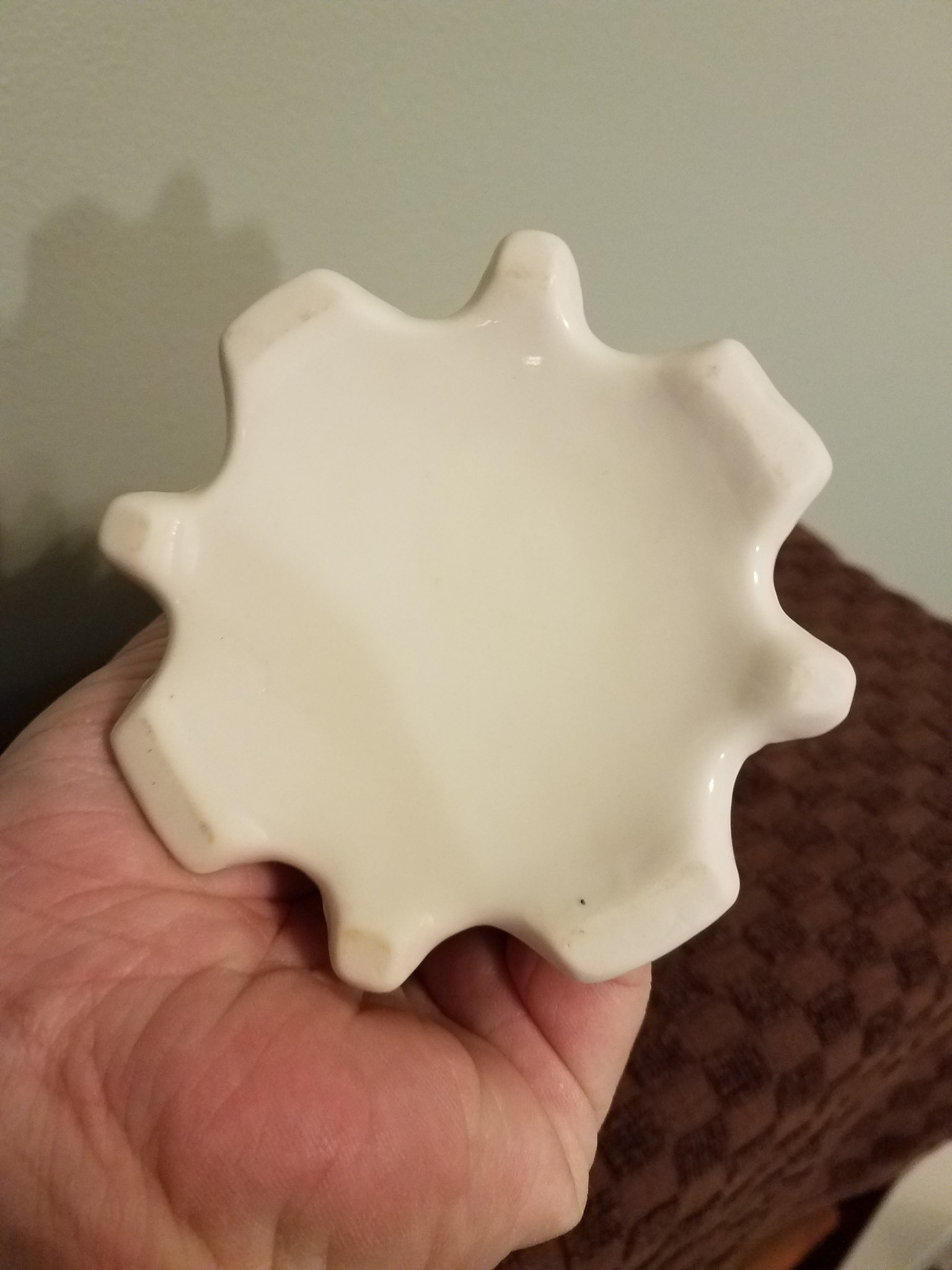 Unmarked porcelain vase Antiques Board