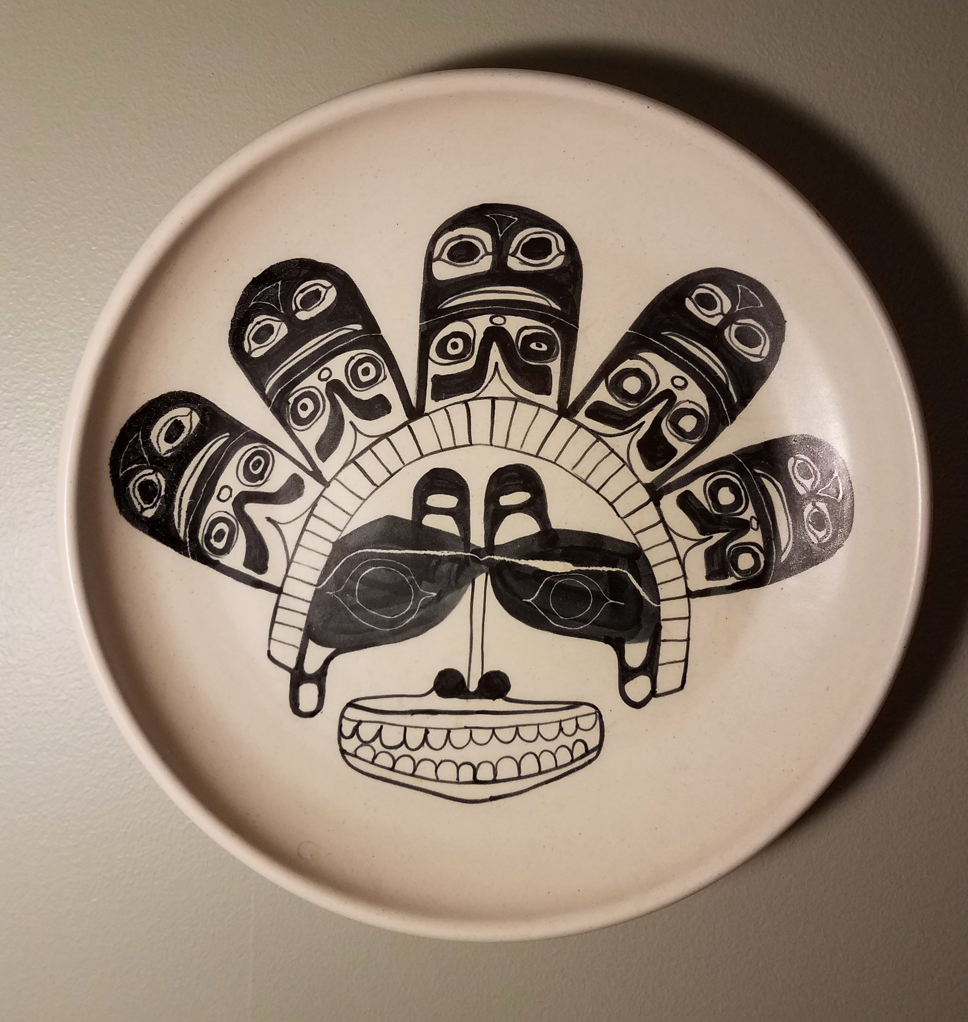 Anyone know Westlin pottery WA? Bowl with face/mask decoration