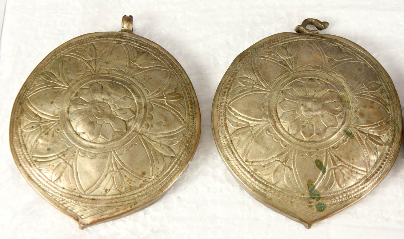 SilverIsh Metal Discs. I Thought Horse Collar Rosettes... Antiques Board