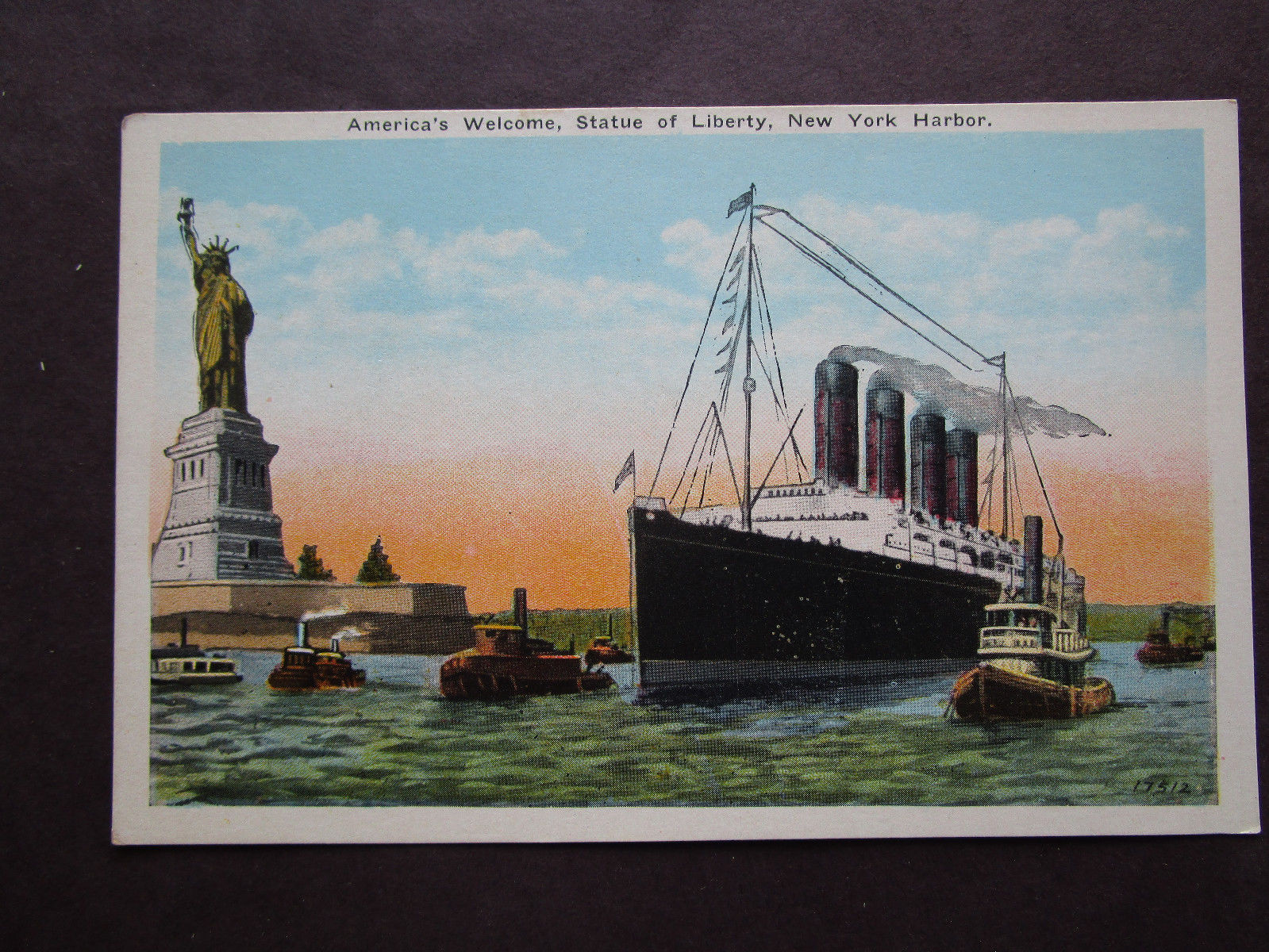 4-Stack Steamship, Tug Boats, Statue of Liberty, New York City.jpg