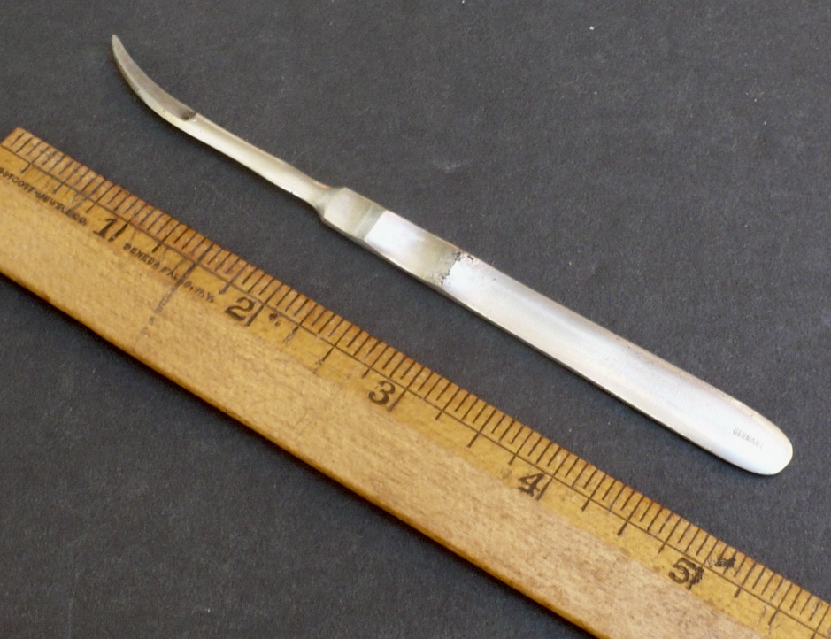 Older German OnePiece Curved Scalpel Hallmark, Anyone? Antiques Board