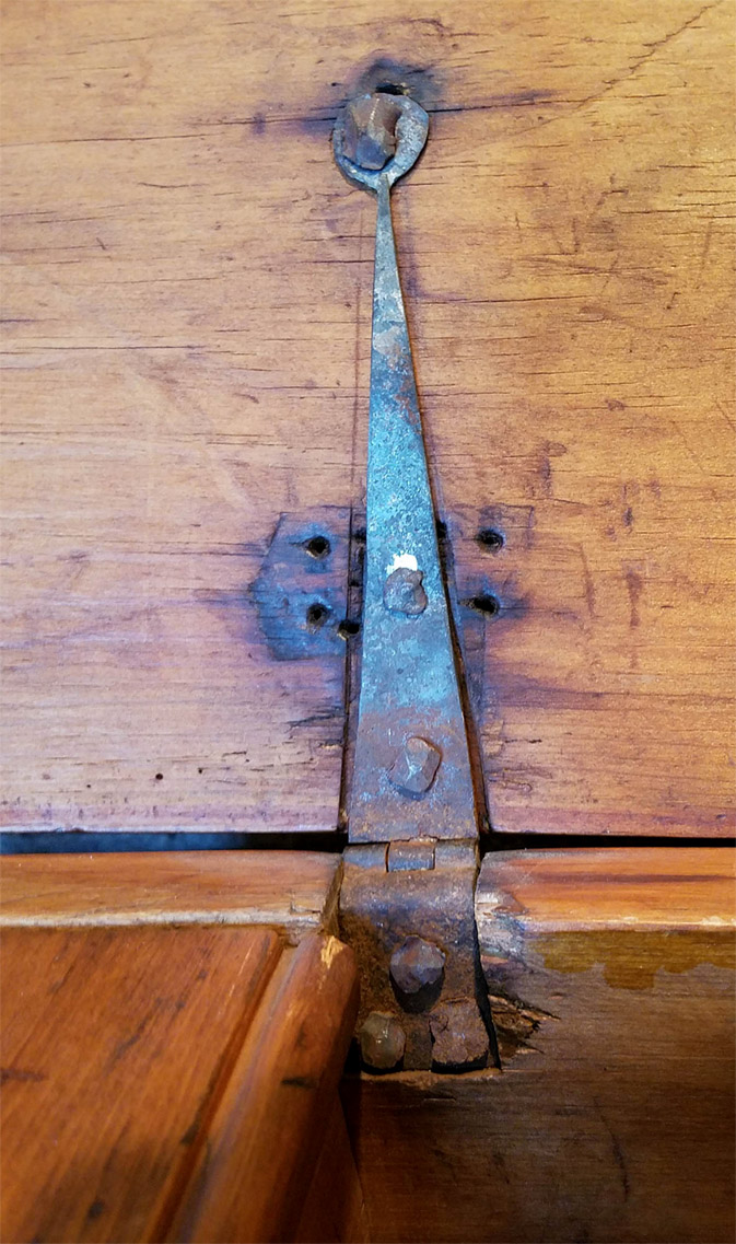 4SM CHST L-SHORT HINGE.jpg