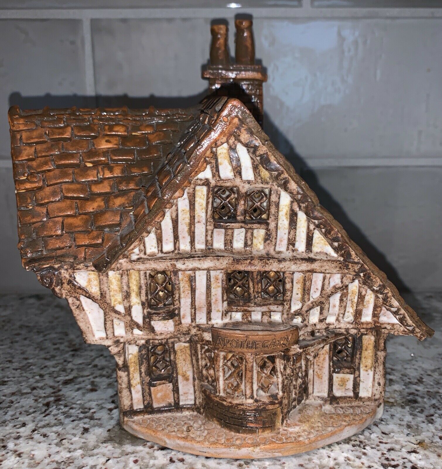 MAKER'S MARK? HANDMADE SUFFOLK POTTERY MARKED COTTAGE Antiques Board