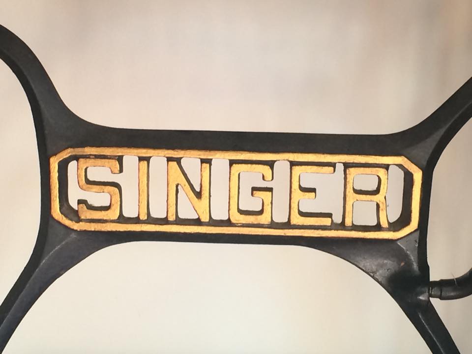 Singer 66K Treadle Sewing Machine w/Lotus Decals (1926) Antiques Board