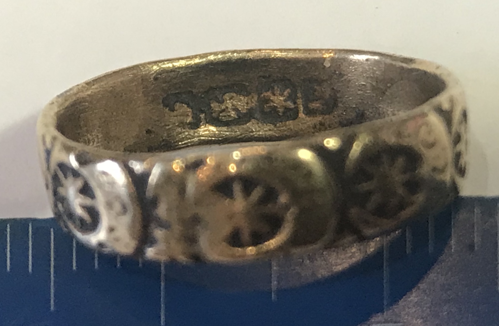 Gold plated ring Antiques Board