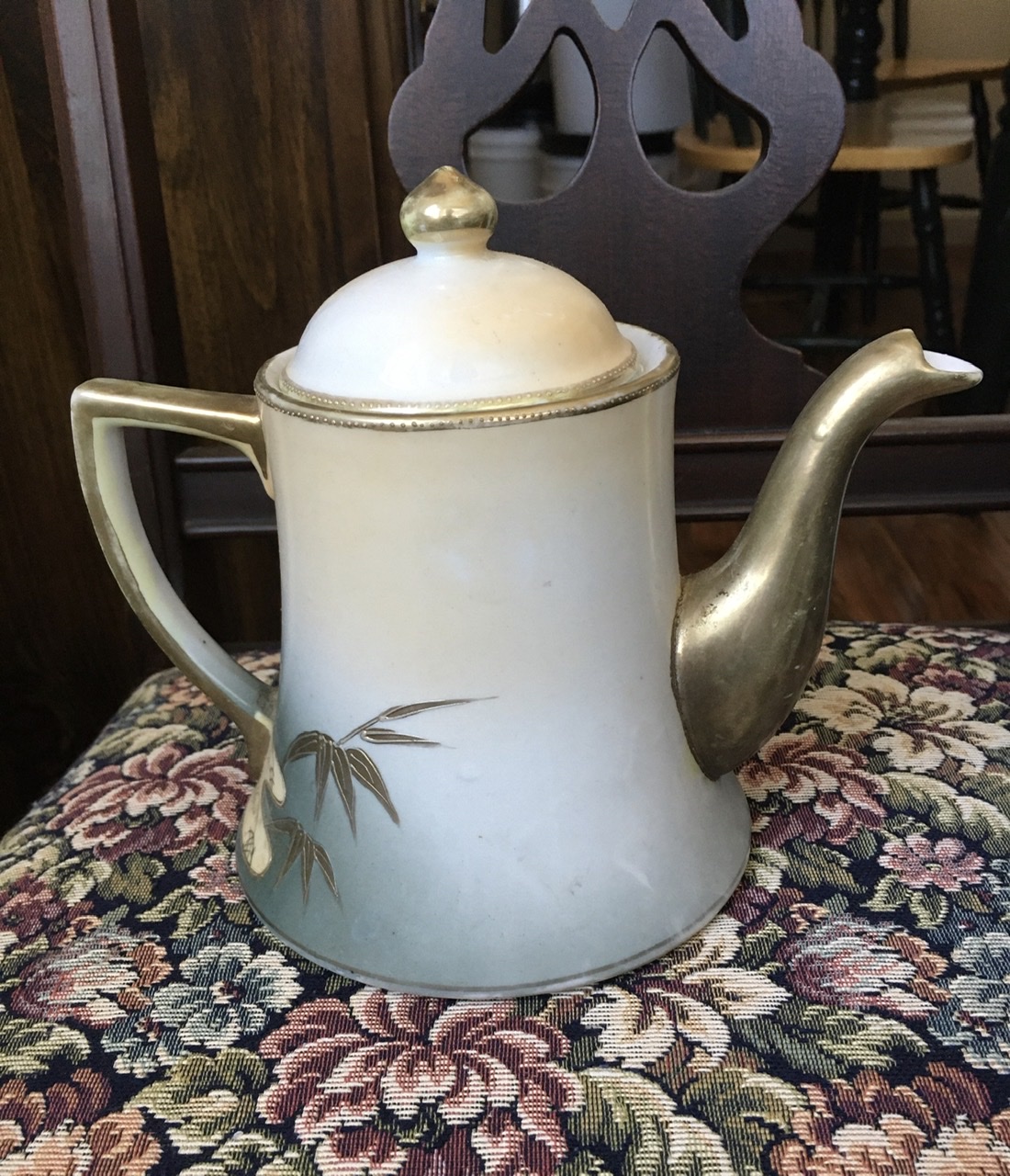 Teapot made in Japan Antiques Board