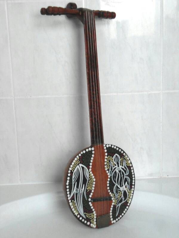 african ? stringed insrument | Antiques Board