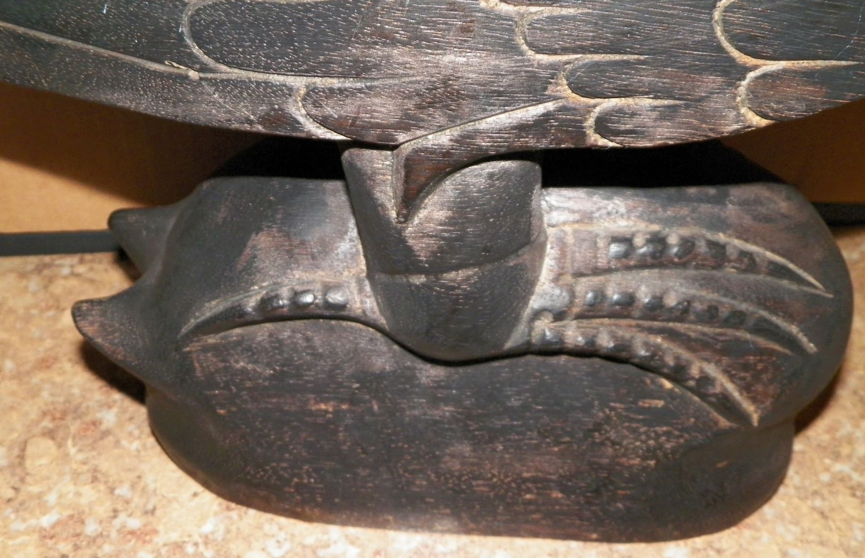 AA ART STATUE BIRD WOOD CARVING 2BAA.JPG