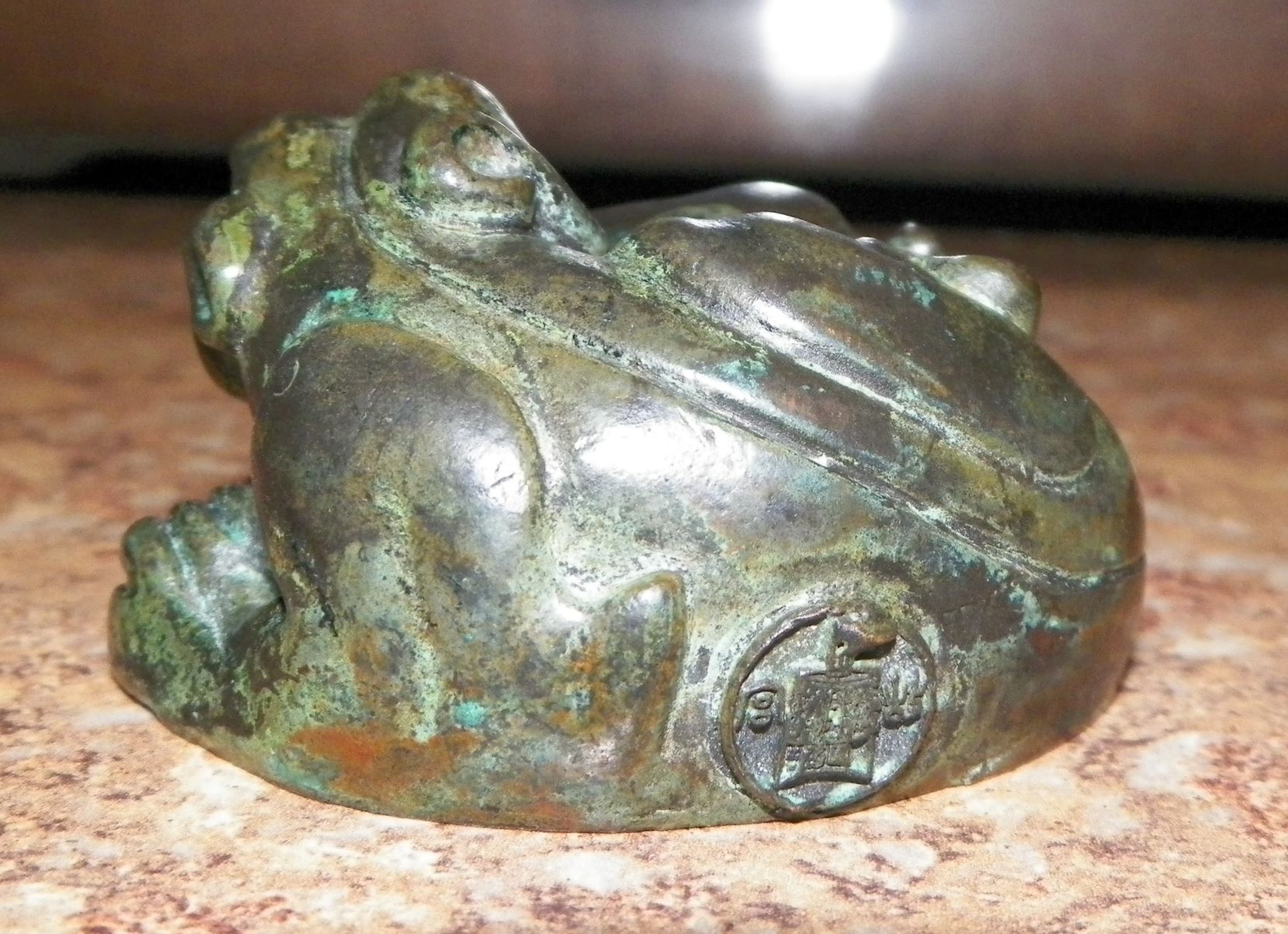 AA ART STATUE DRAGON CAP PAPERWEIGHT 3AA.JPG