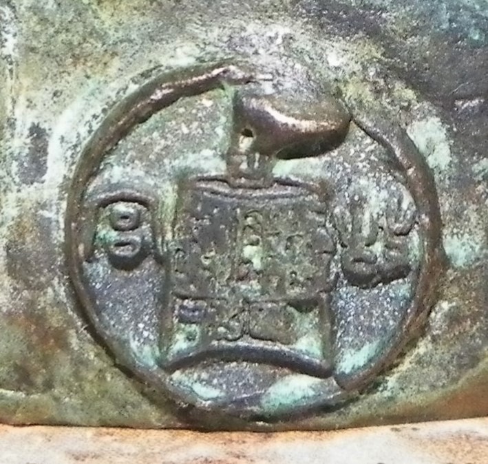 AA ART STATUE DRAGON CAP PAPERWEIGHT 4AA.JPG