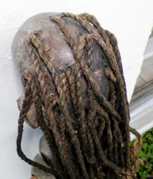 AA AUCTION AFRICAN DOLL 1 TOOTH 3AAA.jpg