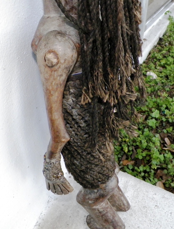 AA AUCTION AFRICAN DOLL 1 TOOTH 4AA.jpg