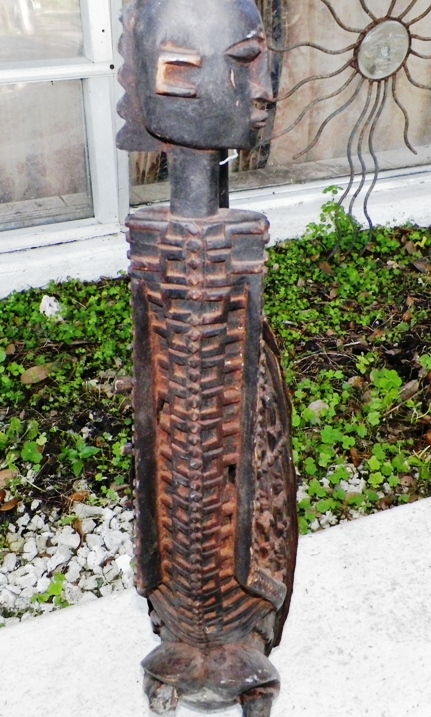 AA AUCTION AFRICAN GUITAR INSTRUMENT 6AA.jpg