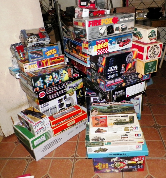 AA AUCTION TOYS A A GROUP 1A.jpg