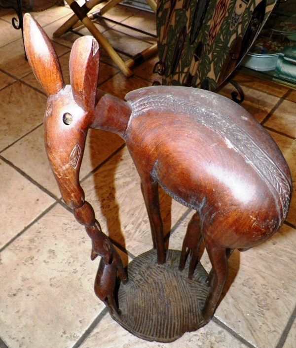 AA EBAY NEW A ART CARVED WOOD MOTHER FEEDING BABIES 1AA_DAA.jpg