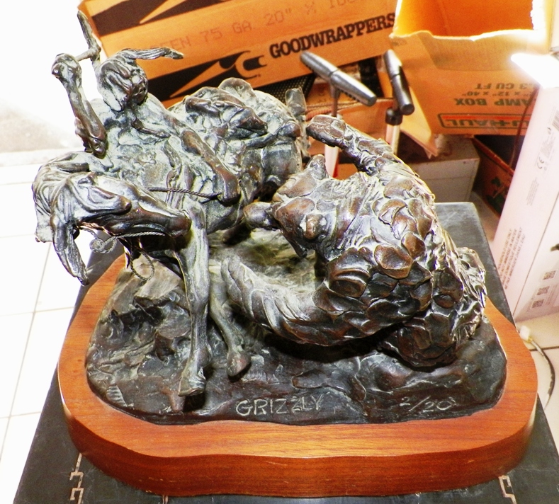 AA EBAY NEW A ART SCULPTURE GRIZZLY MARSGALL MITCHELL 1A_AA.jpg