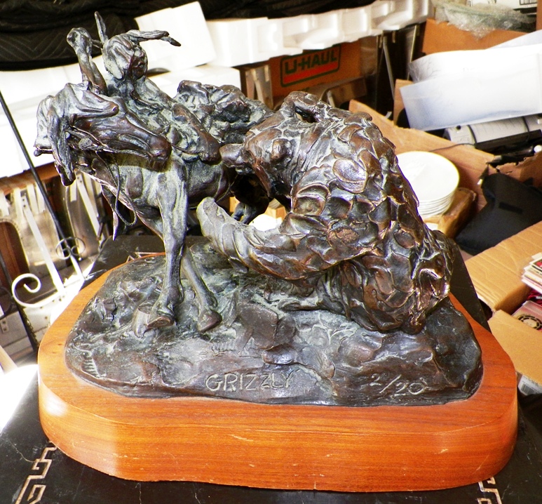 AA EBAY NEW A ART SCULPTURE GRIZZLY MARSGALL MITCHELL 1AA.jpg