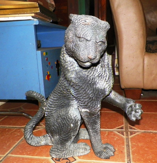 AA EBAY NEW A ART STATUE CAT COUGAR BRASS BRONZE 1AA.jpg