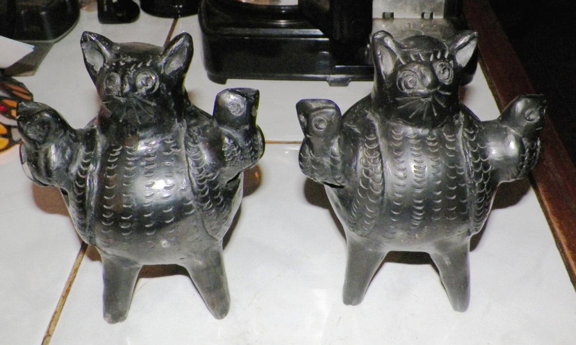 AA EBAY NEW A ART STATUE CAT PERU STYLE 1AA.jpg