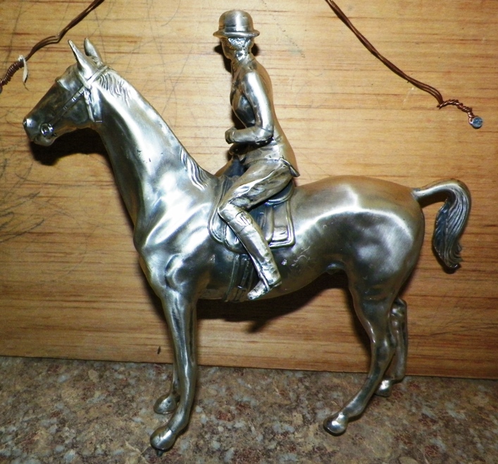 AA EBAY NEW A ART STATUE HORSE SILVER TROPHY 3AA.jpg